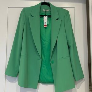 NWT Alice + Olivia blazer